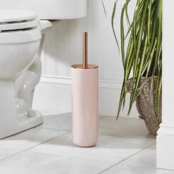 Slim Toilet Bowl Brush + Wastebasket Set 2 Slim Toilet Bowl Brush + Wastebasket Set -mDesign 1000 BLOGSquare JPG 16858MDBA Environment