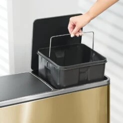 60-Liter Dual Compartment Step Trash Can 10 60-Liter Dual Compartment Step Trash Can -mDesign 1000 BLOGSquare JPG 20642MDK Detail 1