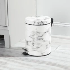 5-Liter Round Step Trash Can 12 5-Liter Round Step Trash Can -mDesign 1000 Square JPG 06588MDHS Environment