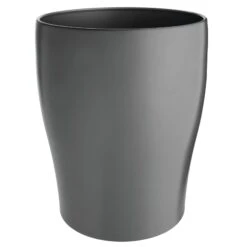 6.3-Liter Bathroom Trash Can 4 6.3-Liter Bathroom Trash Can -mDesign 1600 Square JPG 02206MDBA.MAIN