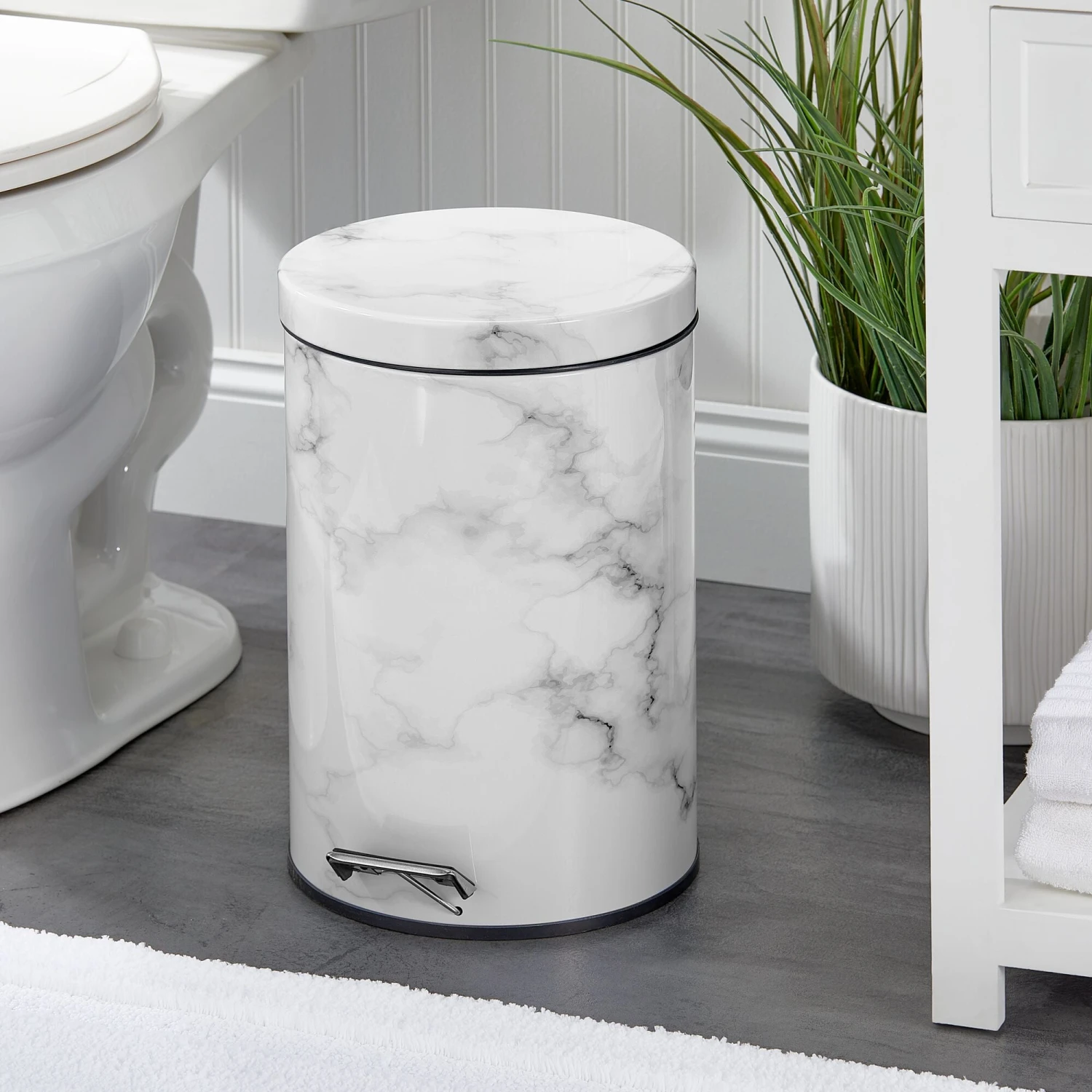 12-Liter Bathroom Step Trash Can 12-Liter Bathroom Step Trash Can -mDesign 2000 300DPI 21869MDBSTGlam