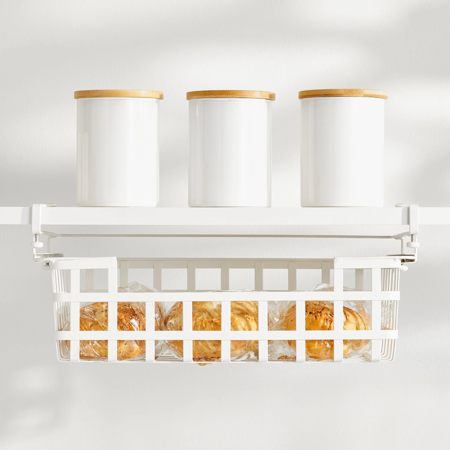 Under Shelf Sliding Wire Basket Set Under Shelf Sliding Wire Basket Set -mDesign 2000 300DPI 22777MD Glam1 df7287d5 ca38 480b bc1f 332f6eb495b7