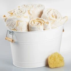 Beverage Tub With Bamboo Handles 14 Beverage Tub With Bamboo Handles -mDesign 2000 Square JPG 04282MDK 20prop 205a