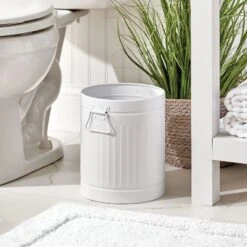 7-Liter Bathroom Trash Can With Handles 9 7-Liter Bathroom Trash Can With Handles -mDesign 2000 Square JPG 13831MDBA glam