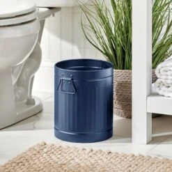 7-Liter Bathroom Trash Can With Handles 8 7-Liter Bathroom Trash Can With Handles -mDesign 2000 Square JPG 17789MDBST.PT01