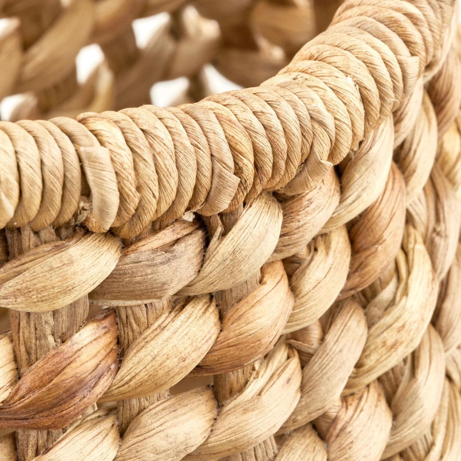 Hyacinth Boho Belly Wall Basket 11 x 7 x 15 Hyacinth Boho Belly Wall Basket 11 X 7 X 15 -mDesign 2000 Square JPG 18522MDHS detail